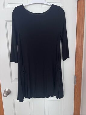 Classic Black Women's A-Line Pocket Dress